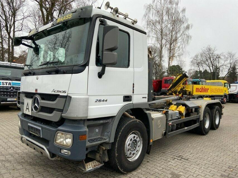 Mercedes-Benz ACTROS 2644 - شاحنة ذات خطاف: صورة 2 Mercedes-Benz ACTROS 2644 - شاحنة ذات خطاف: صورة 2