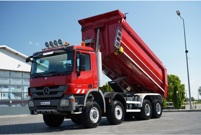 Mercedes-Benz ACTROS 4141 / 8X6 / WYWROTKA TYLNOZSYPOWA / MEILLER KIPPER 5.3M - شاحنة قلاب: صورة 1 Mercedes-Benz ACTROS 4141 / 8X6 / WYWROTKA TYLNOZSYPOWA / MEILLER KIPPER 5.3M - شاحنة قلاب: صورة 1