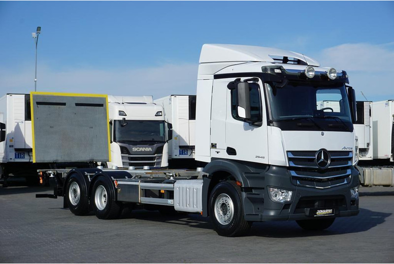 Mercedes-Benz ANTOS / 2545 / ACC / E 6 / BDF + WINDA / 7.15 , 7.45, 7.82 M / O - شاحنة هيكل كابينة: صورة 1 Mercedes-Benz ANTOS / 2545 / ACC / E 6 / BDF + WINDA / 7.15 , 7.45, 7.82 M / O - شاحنة هيكل كابينة: صورة 1