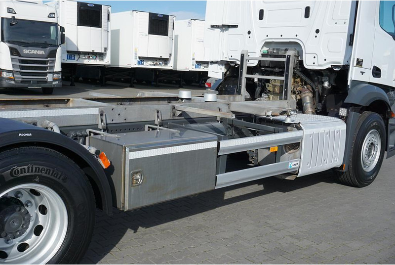 Mercedes-Benz ANTOS / 2545 / ACC / E 6 / BDF + WINDA / 7.15 , 7.45, 7.82 M / O Mercedes-Benz ANTOS / 2545 / ACC / E 6 / BDF + WINDA / 7.15 , 7.45, 7.82 M / O: صورة 14 Mercedes-Benz ANTOS / 2545 / ACC / E 6 / BDF + WINDA / 7.15 , 7.45, 7.82 M / O Mercedes-Benz ANTOS / 2545 / ACC / E 6 / BDF + WINDA / 7.15 , 7.45, 7.82 M / O: صورة 14