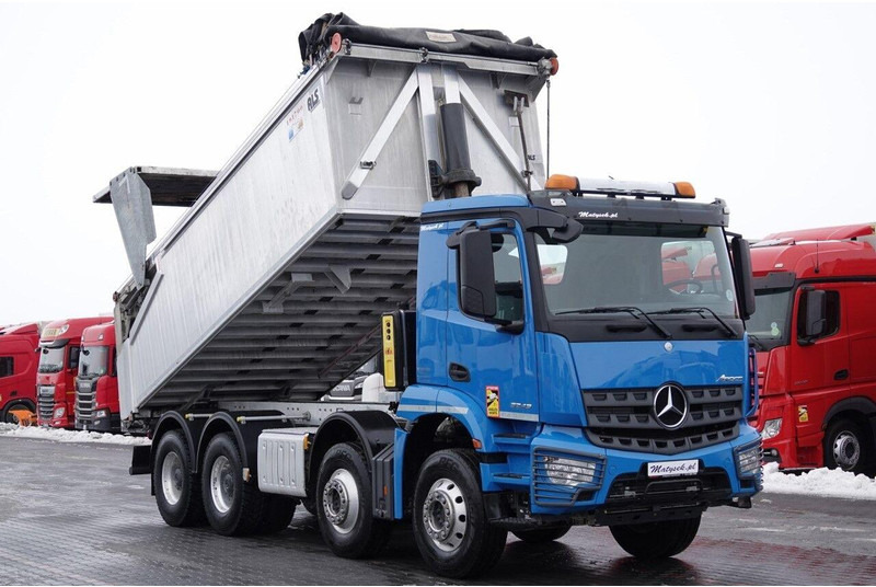 شاحنة قلاب Mercedes-Benz AROCS 3243 / 8x4 / WYWROTKA 20m3 / TYLNOZSYP / EURO 6 / OPONY 10: صورة 7