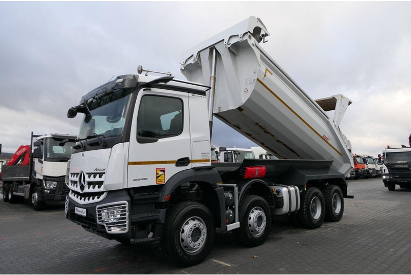 Mercedes-Benz AROCS 3246 / 8x4 / WYWROTKA / TYLNOZSYP / EURO 6 / OPONY 100 % - شاحنة قلاب: صورة 2 Mercedes-Benz AROCS 3246 / 8x4 / WYWROTKA / TYLNOZSYP / EURO 6 / OPONY 100 % - شاحنة قلاب: صورة 2