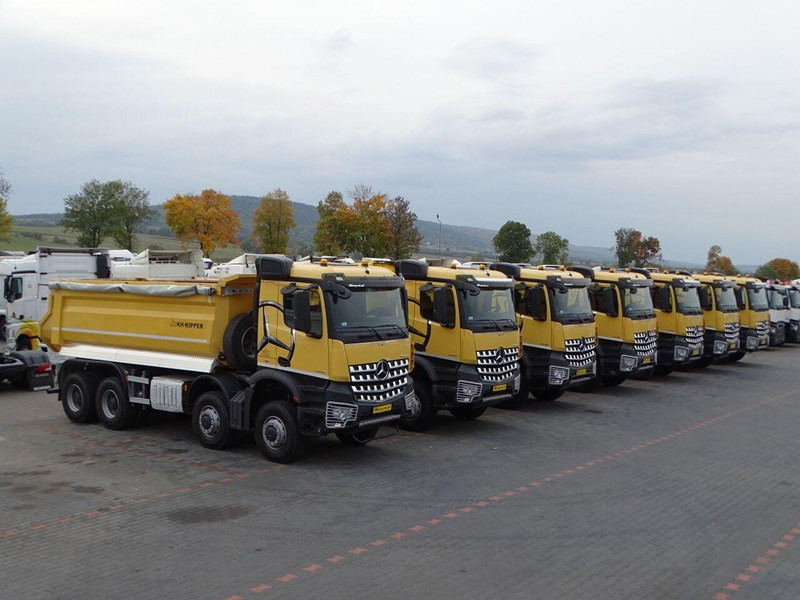 Mercedes-Benz AROCS 4145 / 8x8 / WYWROTKA TYLNOZSYPOWA / KH KIPPER / EURO 6 - شاحنة قلاب: صورة 4 Mercedes-Benz AROCS 4145 / 8x8 / WYWROTKA TYLNOZSYPOWA / KH KIPPER / EURO 6 - شاحنة قلاب: صورة 4