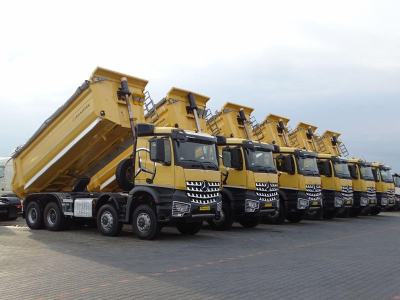 Mercedes-Benz AROCS 4145 / 8x8 / WYWROTKA TYLNOZSYPOWA / KH KIPPER / EURO 6 - شاحنة قلاب: صورة 1 Mercedes-Benz AROCS 4145 / 8x8 / WYWROTKA TYLNOZSYPOWA / KH KIPPER / EURO 6 - شاحنة قلاب: صورة 1