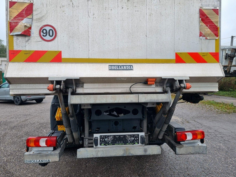 Mercedes-Benz ATEGO 1323 4x4 Refrigerated CARRIER XARIOS 600MT + Tail Lift - شاحنة الفريزر: صورة 4 Mercedes-Benz ATEGO 1323 4x4 Refrigerated CARRIER XARIOS 600MT + Tail Lift - شاحنة الفريزر: صورة 4