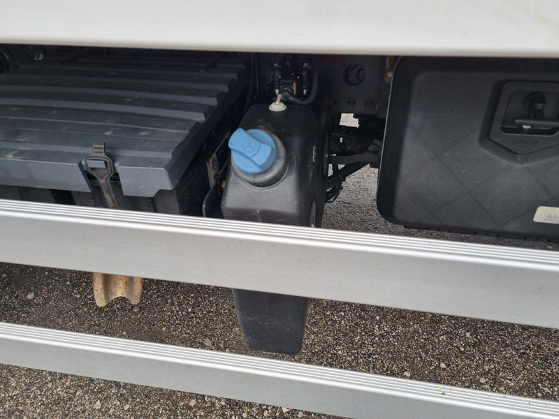 Mercedes-Benz ATEGO 1323 4x4 Refrigerated CARRIER XARIOS 600MT + Tail Lift - شاحنة الفريزر: صورة 5 Mercedes-Benz ATEGO 1323 4x4 Refrigerated CARRIER XARIOS 600MT + Tail Lift - شاحنة الفريزر: صورة 5