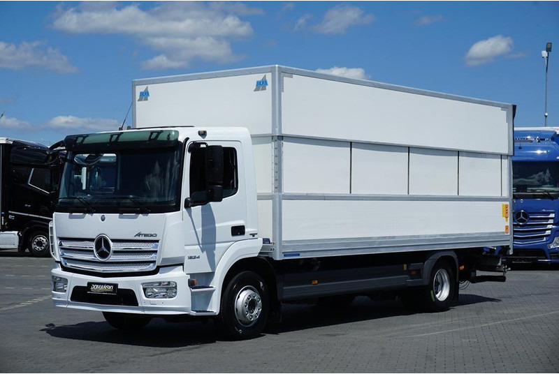Mercedes-Benz ATEGO / 1524 / ACC / EURO 6 / IZOTERMA + WINDA / 16 PALET - شاحنة الفريزر: صورة 1 Mercedes-Benz ATEGO / 1524 / ACC / EURO 6 / IZOTERMA + WINDA / 16 PALET - شاحنة الفريزر: صورة 1