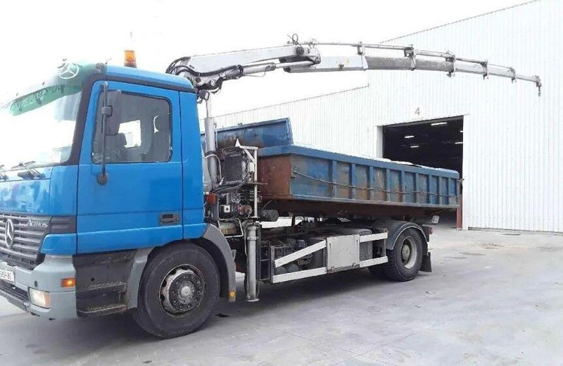 Mercedes-Benz Actros 1835 - شاحنات مسطحة, شاحنة كرين: صورة 1 Mercedes-Benz Actros 1835 - شاحنات مسطحة, شاحنة كرين: صورة 1