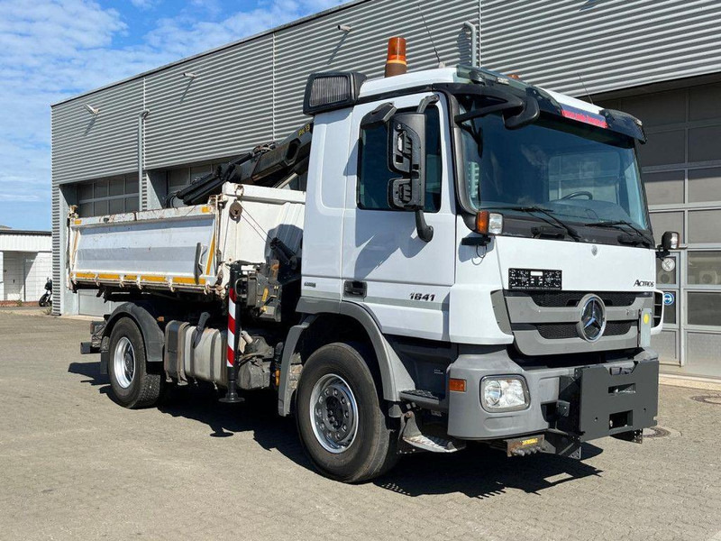Mercedes-Benz Actros 1841 K 3-Way Meiller Tipper Crane Palfinger PK 13001-KA - شاحنة قلاب, شاحنة كرين: صورة 2 Mercedes-Benz Actros 1841 K 3-Way Meiller Tipper Crane Palfinger PK 13001-KA - شاحنة قلاب, شاحنة كرين: صورة 2