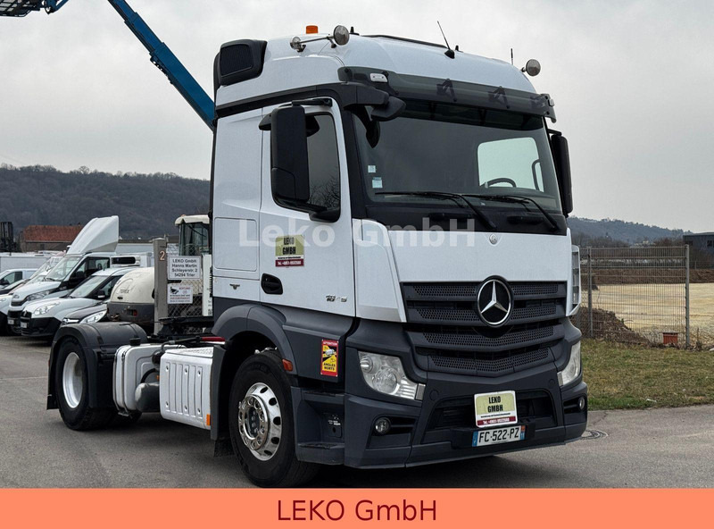 Mercedes-Benz Actros 1845 - وحدة جر: صورة 1 Mercedes-Benz Actros 1845 - وحدة جر: صورة 1