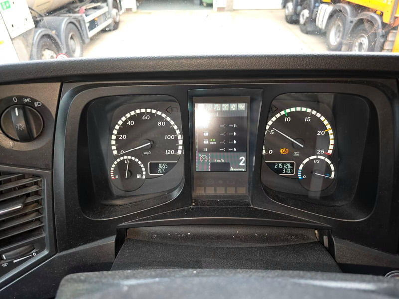 شاحنة النفايات Mercedes-Benz Actros 2533 - Garbage truck: صورة 8 شاحنة النفايات Mercedes-Benz Actros 2533 - Garbage truck: صورة 8