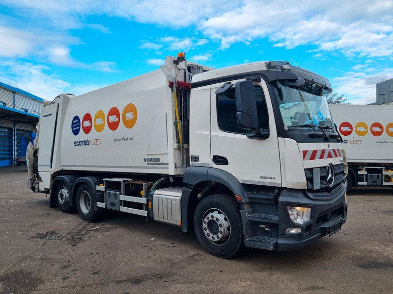 Mercedes-Benz Actros 2536 6x2 Faun Powerpress 524 Garbage truck - شاحنة النفايات: صورة 1 Mercedes-Benz Actros 2536 6x2 Faun Powerpress 524 Garbage truck - شاحنة النفايات: صورة 1