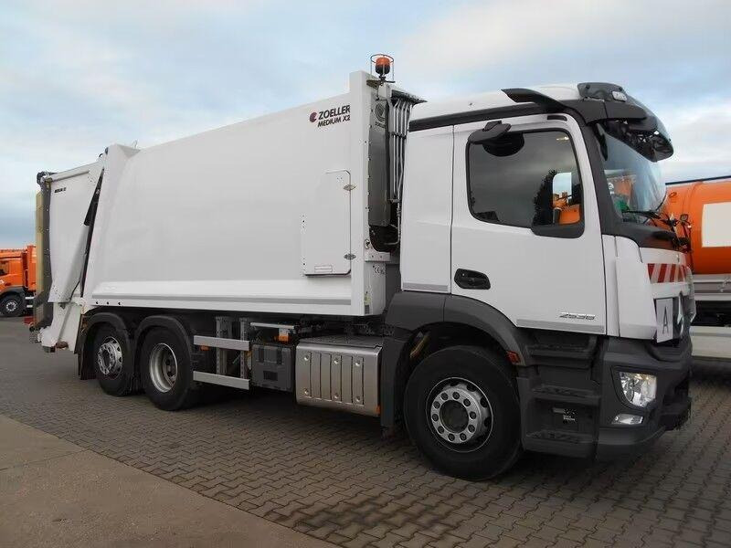 Mercedes-Benz Actros 2536 - Garbage truck - شاحنة النفايات: صورة 2 Mercedes-Benz Actros 2536 - Garbage truck - شاحنة النفايات: صورة 2