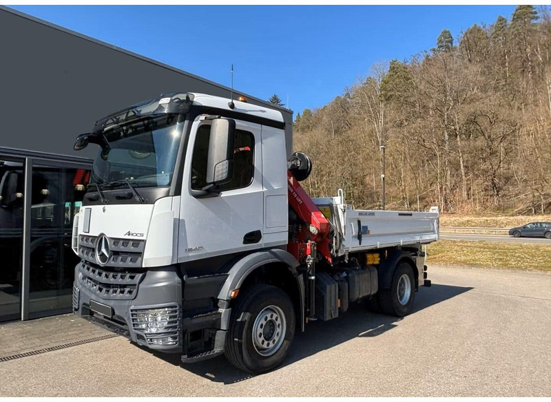 Mercedes-Benz Arocs 1840 - 3 way tipper truck + crane - شاحنة قلاب, شاحنة كرين: صورة 1 Mercedes-Benz Arocs 1840 - 3 way tipper truck + crane - شاحنة قلاب, شاحنة كرين: صورة 1