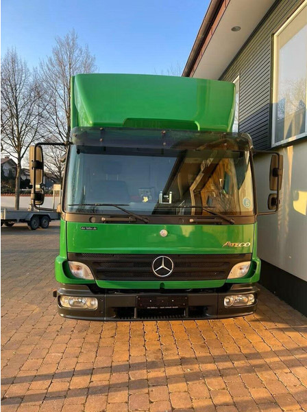 Mercedes-Benz Atego 1018 - Horse transporter - شاحنة نقل خيل: صورة 3 Mercedes-Benz Atego 1018 - Horse transporter - شاحنة نقل خيل: صورة 3