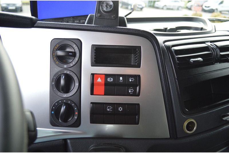 شاحنة مقفلة Mercedes-Benz Atego 1230: صورة 17
