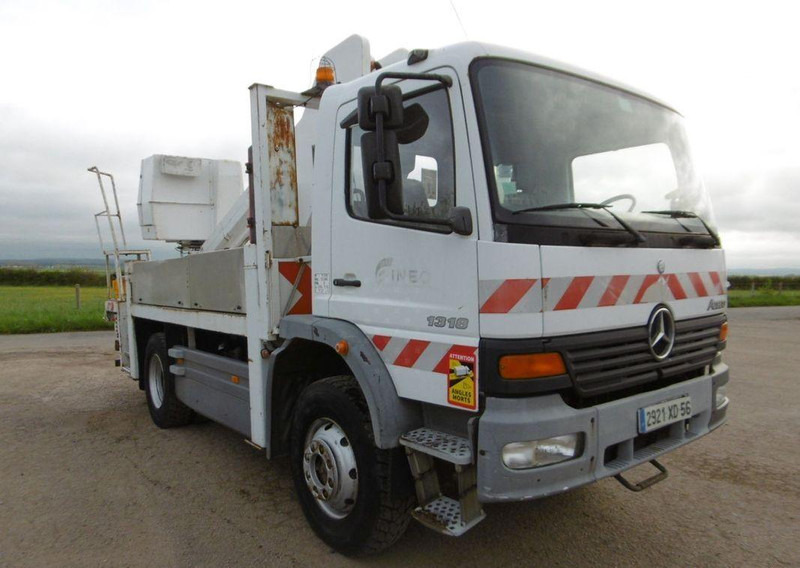 Mercedes-Benz Atego 1318 Nacelle - Lifting basket truck - شاحنة, شاحنة كرين: صورة 2 Mercedes-Benz Atego 1318 Nacelle - Lifting basket truck - شاحنة, شاحنة كرين: صورة 2