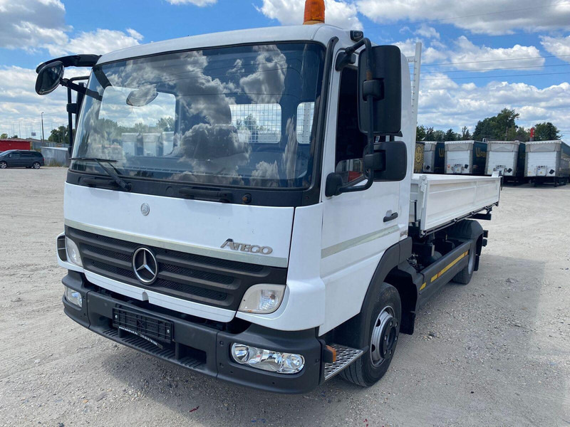 Mercedes-Benz Atego 818 - 3 sided tipper - شاحنة قلاب: صورة 2 Mercedes-Benz Atego 818 - 3 sided tipper - شاحنة قلاب: صورة 2