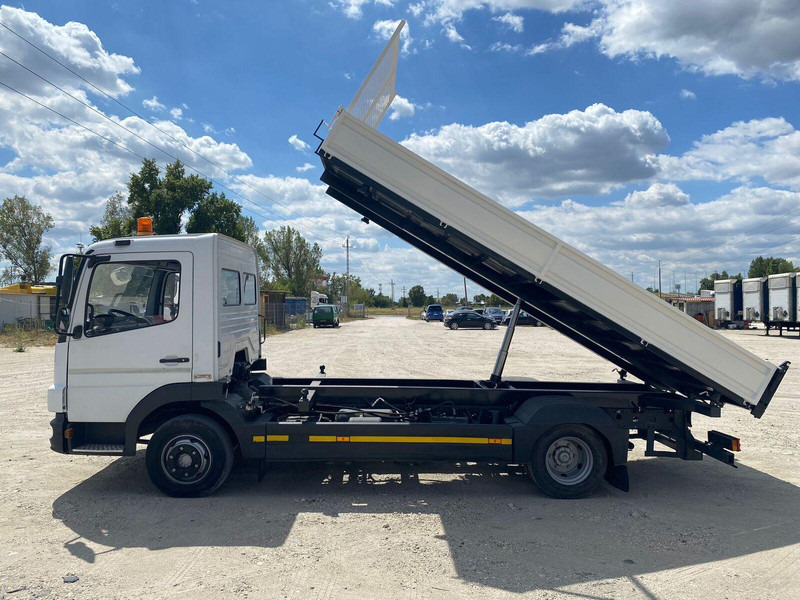 Mercedes-Benz Atego 818 - 3 sided tipper - شاحنة قلاب: صورة 5 Mercedes-Benz Atego 818 - 3 sided tipper - شاحنة قلاب: صورة 5