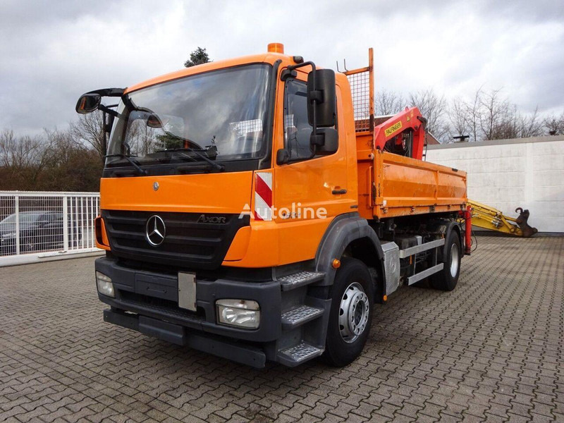 Mercedes-Benz Axor 1833 - 2 way tipper+crane - شاحنة قلاب, شاحنة كرين: صورة 1 Mercedes-Benz Axor 1833 - 2 way tipper+crane - شاحنة قلاب, شاحنة كرين: صورة 1