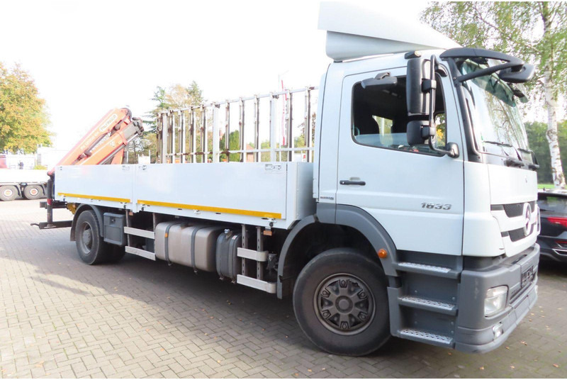 Mercedes-Benz Axor 1833 L Glasstransporter + Crane Palfinger - شاحنة: صورة 2 Mercedes-Benz Axor 1833 L Glasstransporter + Crane Palfinger - شاحنة: صورة 2