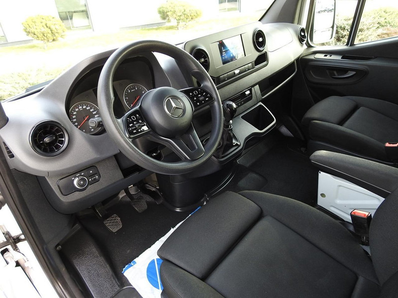 Mercedes-Benz SPRINTER 314 FURGON BRYGADÓWKA 6 MIEJSC TEMPOMAT KLIMATYZACJA - حافلة صغيرة, ميكروباص: صورة 2 Mercedes-Benz SPRINTER 314 FURGON BRYGADÓWKA 6 MIEJSC TEMPOMAT KLIMATYZACJA - حافلة صغيرة, ميكروباص: صورة 2