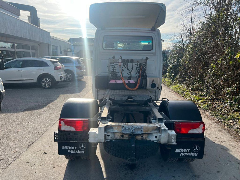 Mercedes-Benz SPRINTER 519 - وحدة جر: صورة 4 Mercedes-Benz SPRINTER 519 - وحدة جر: صورة 4