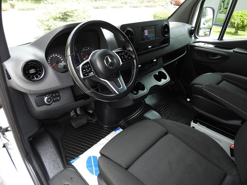 Mercedes-Benz SPRINTER FURGON BRYGADÓWKA 5 MIEJSC TEMPOMAT NAWIGACJA KLIMATYZ - حافلة صغيرة, ميكروباص: صورة 2 Mercedes-Benz SPRINTER FURGON BRYGADÓWKA 5 MIEJSC TEMPOMAT NAWIGACJA KLIMATYZ - حافلة صغيرة, ميكروباص: صورة 2