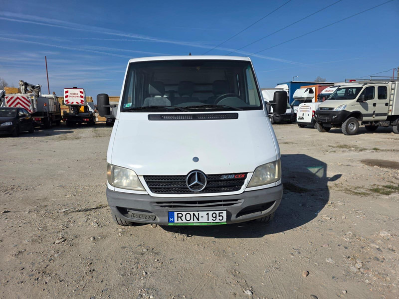 Mercedes-Benz Sprinter 308 CDi - Doka Pritsche - شاحنة مفتوحة, الشاحنات الصغيرة كابينة مزدوجة: صورة 3 Mercedes-Benz Sprinter 308 CDi - Doka Pritsche - شاحنة مفتوحة, الشاحنات الصغيرة كابينة مزدوجة: صورة 3