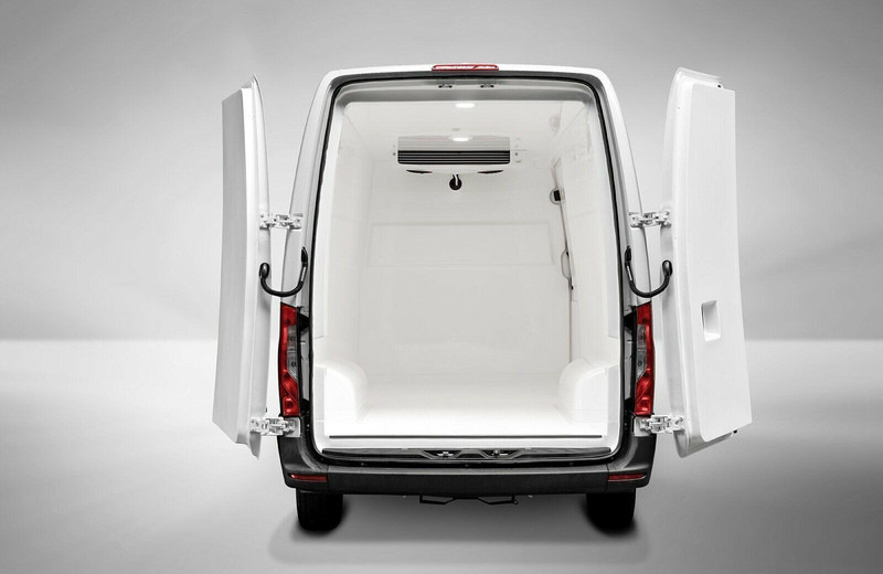 Mercedes-Benz Sprinter 315 - شاحنة مُبرّدة للتوصيل: صورة 4 Mercedes-Benz Sprinter 315 - شاحنة مُبرّدة للتوصيل: صورة 4