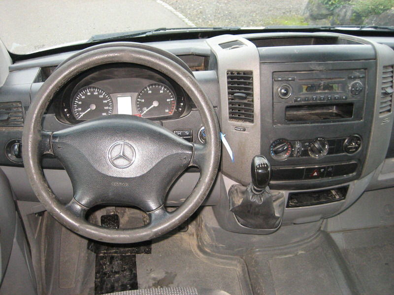 Mercedes-Benz Sprinter 316 CDI Doka - شاحنات مسطحة: صورة 4 Mercedes-Benz Sprinter 316 CDI Doka - شاحنات مسطحة: صورة 4