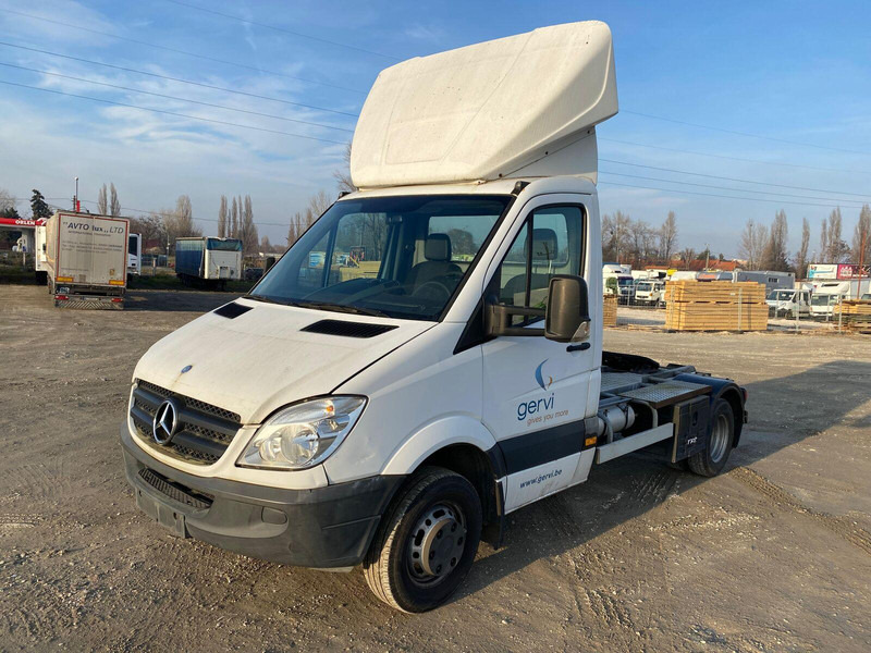 Mercedes-Benz Sprinter 515 - BE Mini Trekker - SZM - 3.5t - وحدة جر: صورة 1 Mercedes-Benz Sprinter 515 - BE Mini Trekker - SZM - 3.5t - وحدة جر: صورة 1