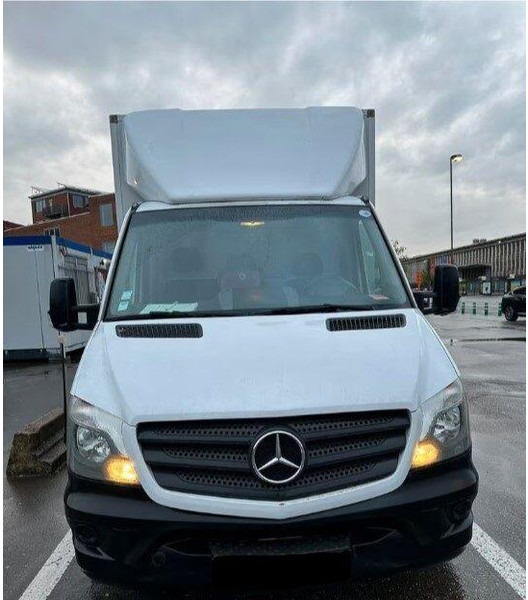 Mercedes-Benz Sprinter Koffer + Tail lift - شاحنة مغلقة الصندوق: صورة 1 Mercedes-Benz Sprinter Koffer + Tail lift - شاحنة مغلقة الصندوق: صورة 1
