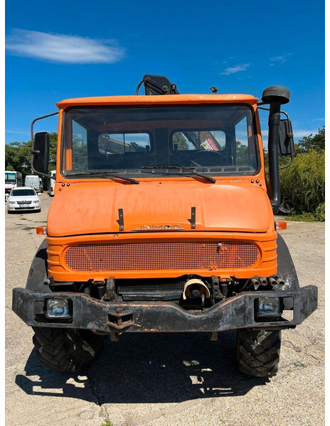 Mercedes-Benz UNIMOG U-900 - آلة حراثة الحدائق: صورة 3 Mercedes-Benz UNIMOG U-900 - آلة حراثة الحدائق: صورة 3
