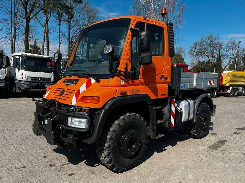 Mercedes-Benz UNIMOG U400 405/12 ZUGMASCHINE/ KIPPER - شاحنة التعدين: صورة 2 Mercedes-Benz UNIMOG U400 405/12 ZUGMASCHINE/ KIPPER - شاحنة التعدين: صورة 2