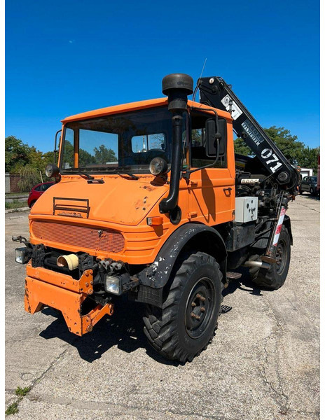 Mercedes-Benz UNIMOG - آلة حراثة الحدائق: صورة 3 Mercedes-Benz UNIMOG - آلة حراثة الحدائق: صورة 3