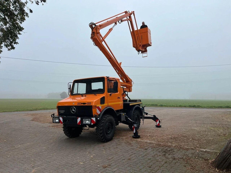 Mercedes-Benz Unimog 1200 4x4 - Lifting basket - شاحنة, شاحنة كرين: صورة 3 Mercedes-Benz Unimog 1200 4x4 - Lifting basket - شاحنة, شاحنة كرين: صورة 3