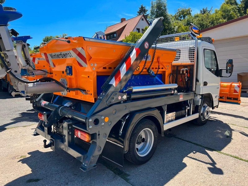 Mitsubishi Fuso Canter 6S15 - Skip loader truck - شاحنة نقل المخلفات: صورة 3 Mitsubishi Fuso Canter 6S15 - Skip loader truck - شاحنة نقل المخلفات: صورة 3