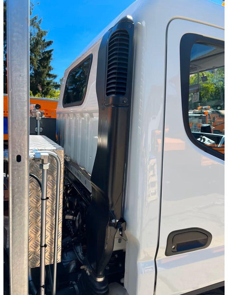 Mitsubishi Fuso Canter 6S15 - Skip loader truck - شاحنة نقل المخلفات: صورة 5 Mitsubishi Fuso Canter 6S15 - Skip loader truck - شاحنة نقل المخلفات: صورة 5