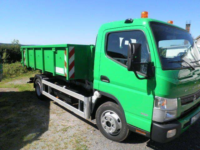 Mitsubishi Fuso Canter 7C15 - شاحنة ذات خطاف: صورة 1 Mitsubishi Fuso Canter 7C15 - شاحنة ذات خطاف: صورة 1