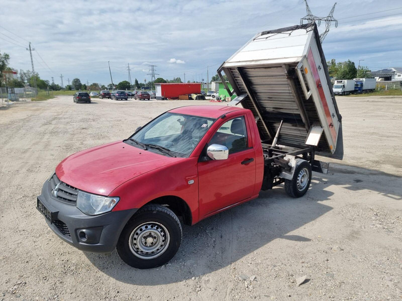 Mitsubishi L200 2,5 d - 3 sided Tipper - قلاب صغير: صورة 4 Mitsubishi L200 2,5 d - 3 sided Tipper - قلاب صغير: صورة 4
