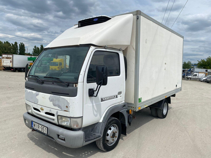 Nissan Cabstar 3,0 tdi Frigo + meat hook - 3,5t - شاحنة مُبرّدة للتوصيل: صورة 3 Nissan Cabstar 3,0 tdi Frigo + meat hook - 3,5t - شاحنة مُبرّدة للتوصيل: صورة 3