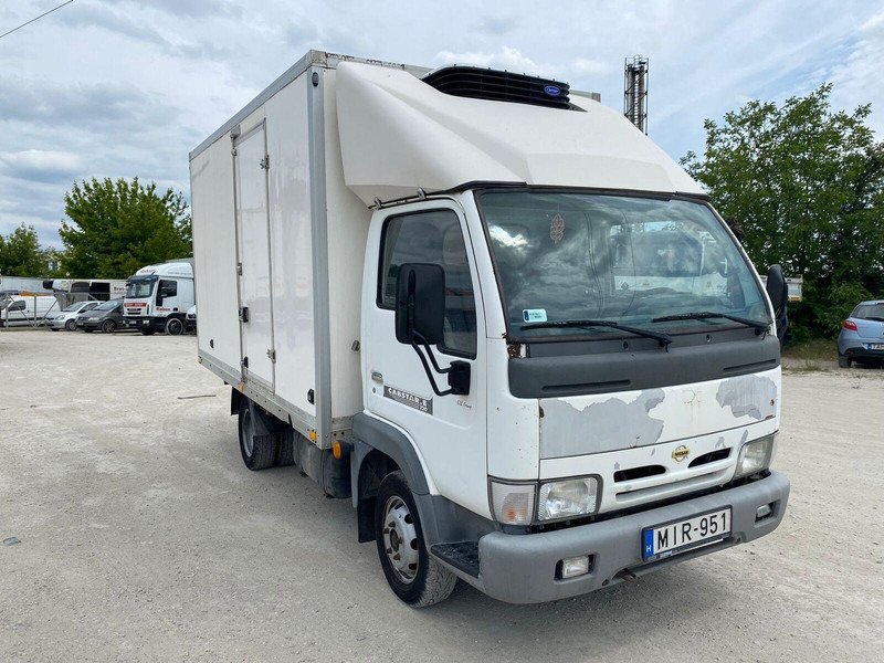 Nissan Cabstar 3,0 tdi Frigo + meat hook - 3,5t - شاحنة مُبرّدة للتوصيل: صورة 1 Nissan Cabstar 3,0 tdi Frigo + meat hook - 3,5t - شاحنة مُبرّدة للتوصيل: صورة 1