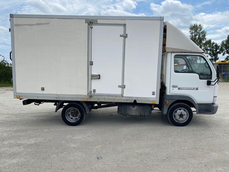 Nissan Cabstar 3,0 tdi Frigo + meat hook - 3,5t - شاحنة مُبرّدة للتوصيل: صورة 5 Nissan Cabstar 3,0 tdi Frigo + meat hook - 3,5t - شاحنة مُبرّدة للتوصيل: صورة 5