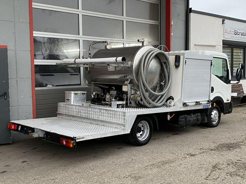 Nissan Cabstar 35.15 Vacuum truck - شاحنة الشفط: صورة 4 Nissan Cabstar 35.15 Vacuum truck - شاحنة الشفط: صورة 4