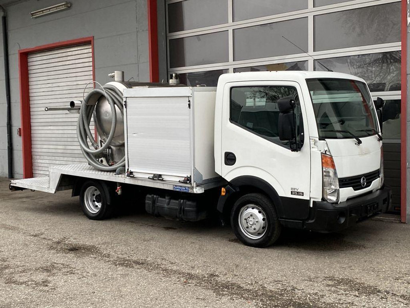 Nissan Cabstar 35.15 Vacuum truck - شاحنة الشفط: صورة 2 Nissan Cabstar 35.15 Vacuum truck - شاحنة الشفط: صورة 2