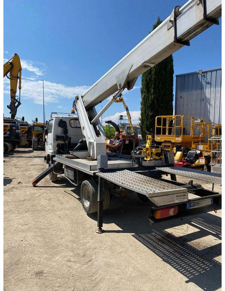 Nissan Cabstar Lifting basket 22 m - شاحنة التوصيل: صورة 2 Nissan Cabstar Lifting basket 22 m - شاحنة التوصيل: صورة 2