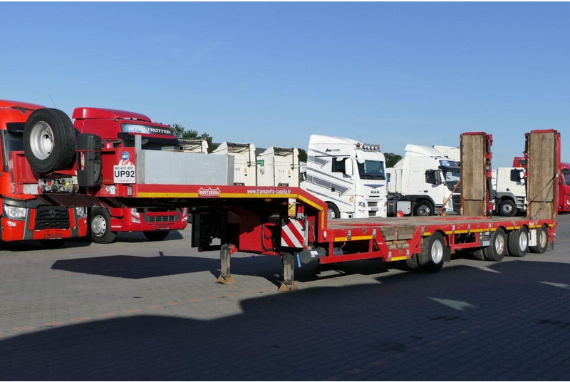 Nooteboom NISKOPODWOZIE LAWETA / 4 OSIOWA / DMC: 73500 KG / NAJAZDY HYDRAU - عربة منخفضة مسطحة نصف مقطورة: صورة 3 Nooteboom NISKOPODWOZIE LAWETA / 4 OSIOWA / DMC: 73500 KG / NAJAZDY HYDRAU - عربة منخفضة مسطحة نصف مقطورة: صورة 3