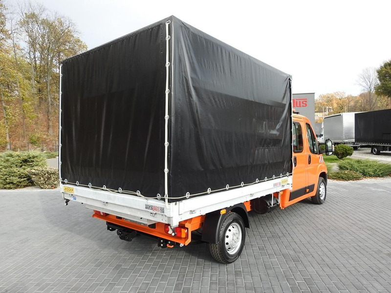 Peugeot BOXER SKRZYNIA PLANDEKA PODWÓJNA KABINA DOKA 7 MIEJSC KLIMATYZAC - شاحنة ستارة جانبية: صورة 3 Peugeot BOXER SKRZYNIA PLANDEKA PODWÓJNA KABINA DOKA 7 MIEJSC KLIMATYZAC - شاحنة ستارة جانبية: صورة 3