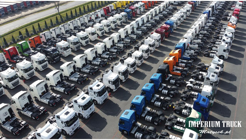 Renault D16 210 / 4x2 / KONTENER / 8.5M / WINDA DHOLLANDIA / EURO 6 - شاحنة مقفلة: صورة 4 Renault D16 210 / 4x2 / KONTENER / 8.5M / WINDA DHOLLANDIA / EURO 6 - شاحنة مقفلة: صورة 4